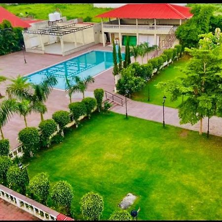 Jaidev Farms And Resort Chhindwāra Exterior foto