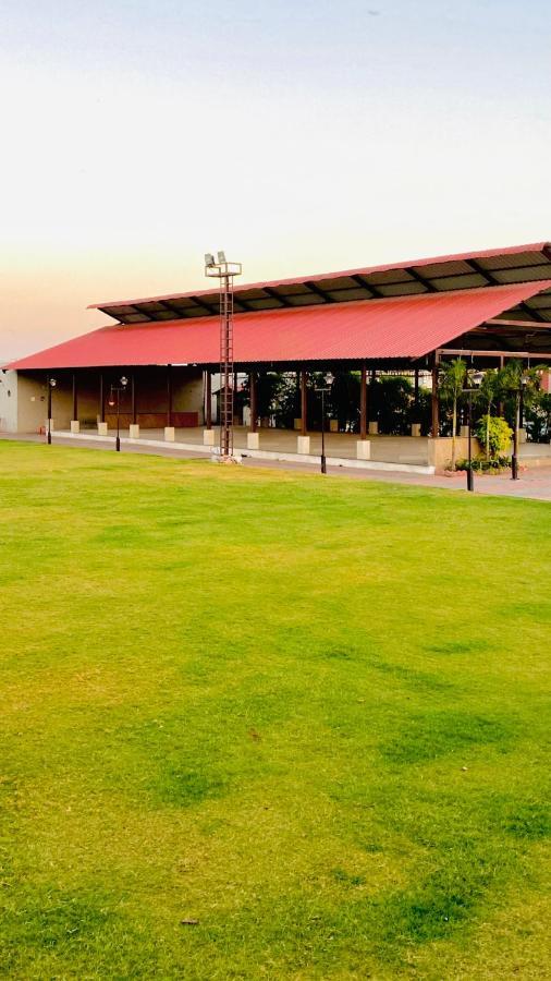 Jaidev Farms And Resort Chhindwāra Exterior foto